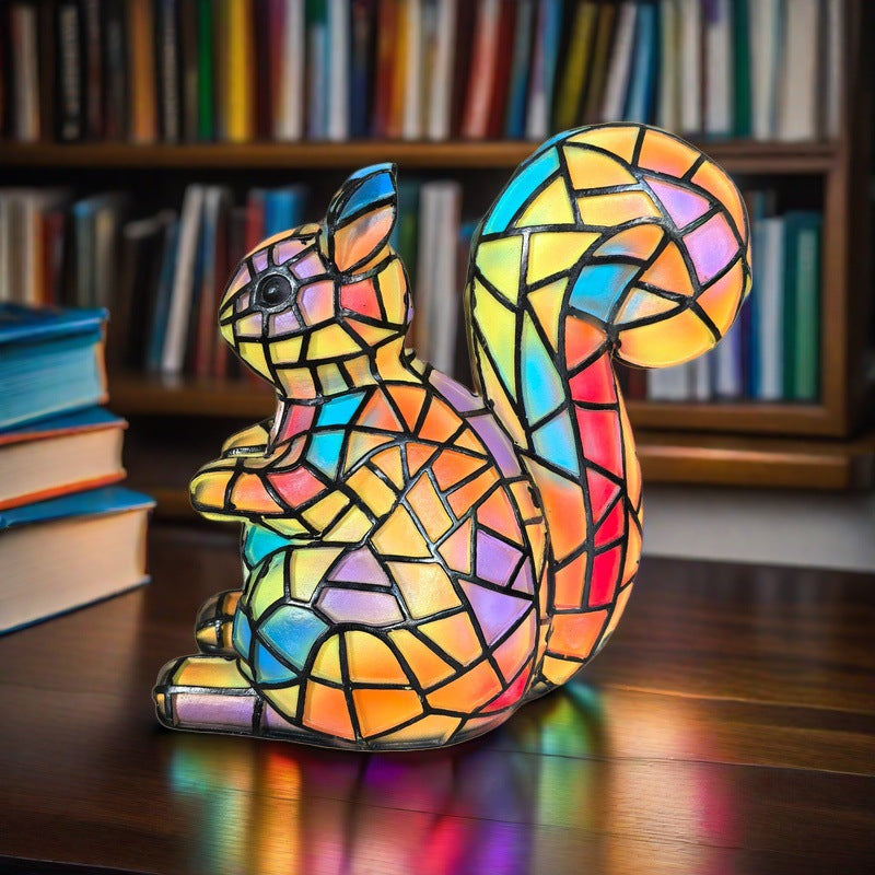 Benek - Squirrel Lamp Magisk in Stained Glass